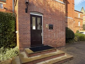 Photo 16- click for photo gallery